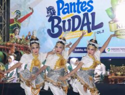 Suguhkan Pentas Seni Budaya Lokal, Disbudpar Bojonegoro dan PPSBB Gelar Pantes Budal di Taman Rajekwesi