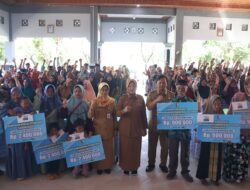 Pemkab Bojonegoro Salurkan Bansos Kemiskinan Ekstrem dan Stunting, Total Anggaran Capai Rp 8,32 Miliar