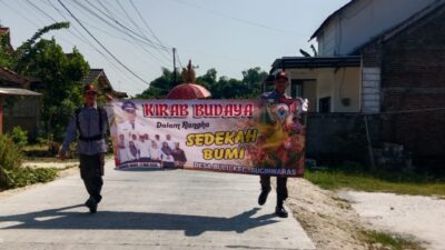 Kirab Budaya Sedekah Bumi Desa Bulu Meriah, Warga Arak Gunungan Hasil Bumi