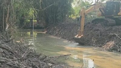 Cegah Kekeringan, Pemkab Bojonegoro Normalisasi Kali Jambe dan Afvoer di Purwosari