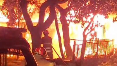 Dua Rumah Terbakar di Campurrejo Bojonegoro, Kerugian Ditaksir Capai Rp450 Juta