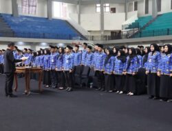 Bupati Bojonegoro Pimpin Prosesi Sumpah 571 PNS, Ingatkan Integritas dan Tugas Layanan Publik