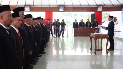 Bupati Bojonegoro Lantik Kepala Sekolah dan Pejabat Fungsional, Dorong Terus Tingkatkan Kualitas Pendidikan