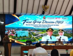 Buka FGD Revisi RTRW, Sekda Bojonegoro Tekankan Pemerataan Pembangunan hingga Tingkat Desa